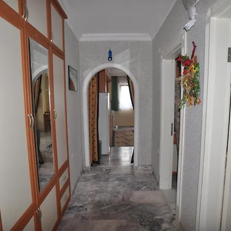 Apartment Sixstar